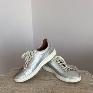 Bally Silver and Tan Leather Sneakers, 8US